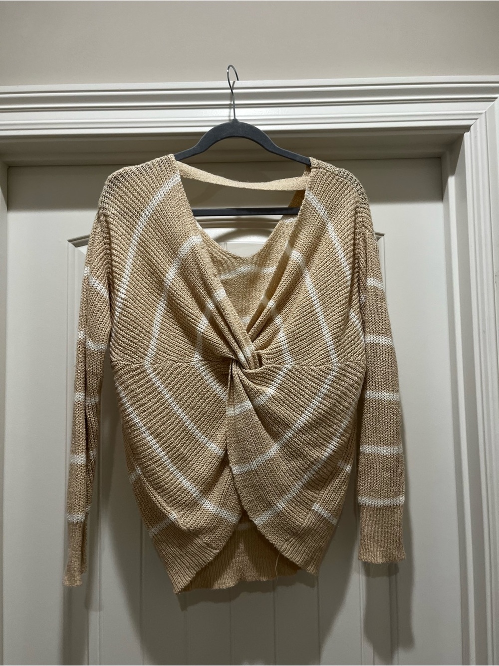 Twist Back Striped Knit Sweater - Tan & White